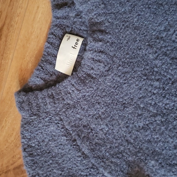 Aritzia Wilfred Elsie Sweater - Picture 4 of 4